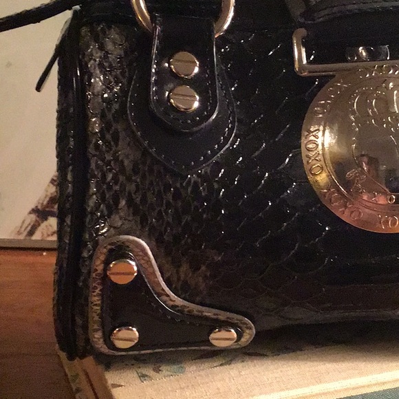 XOXO Mini Handbag - Picture 7 of 7